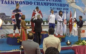 Flora Lellouche sur Le podium